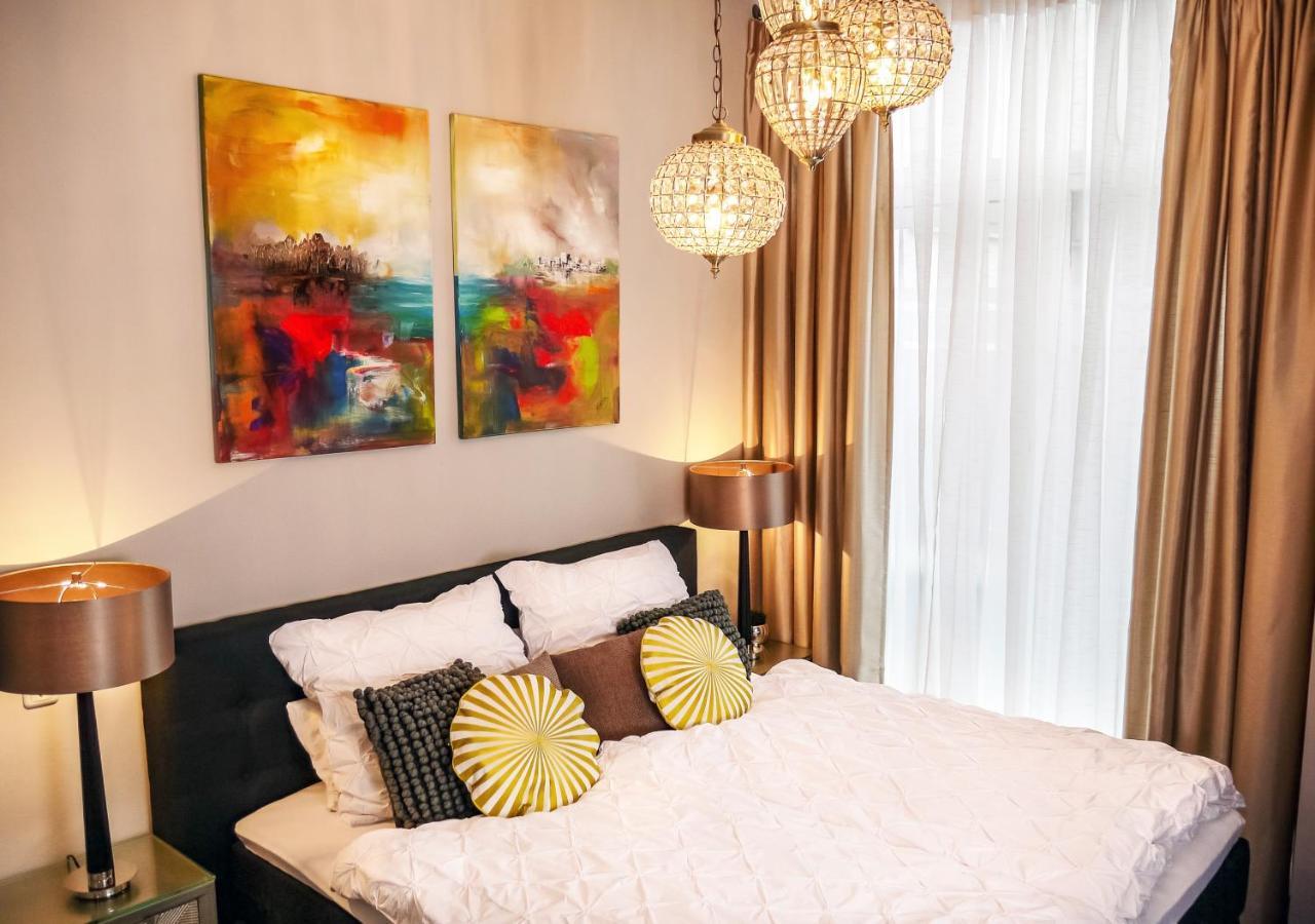 Comfort And Style In City Center With Ensuite Bathroom On Schaafenstrasse Cologne Extérieur photo